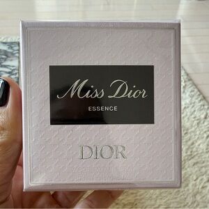 Dior Miss Dior Essence in Elegant Box